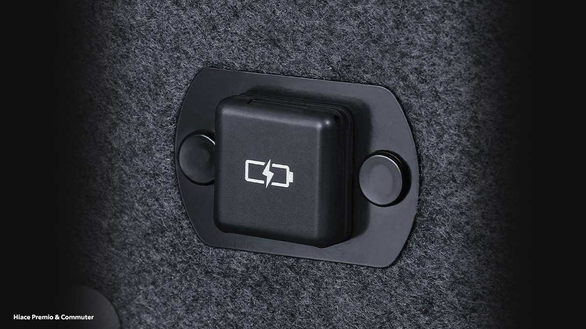 Hiace — New USB Port