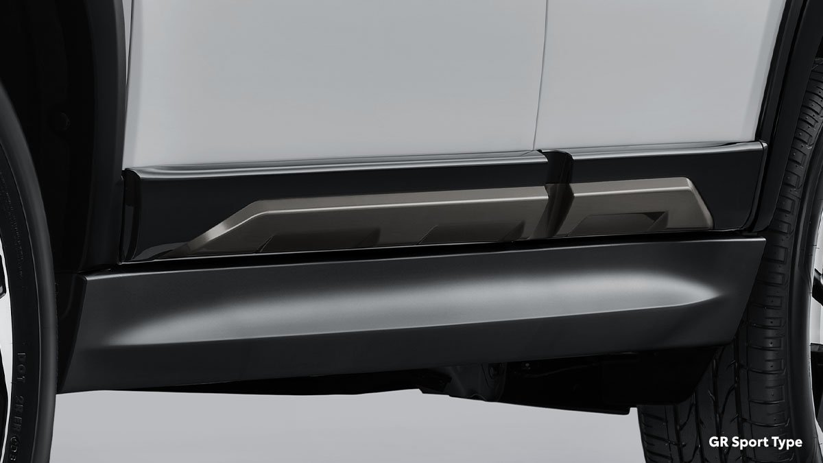 Rush — New Black Glossy Side Body Moulding