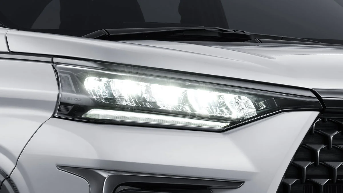Veloz Hybrid — New Headlamp