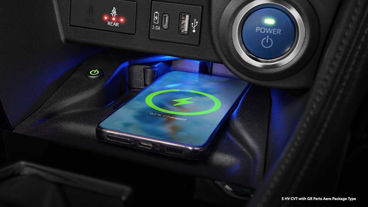 Yaris Cross — Modern Wireless Charger